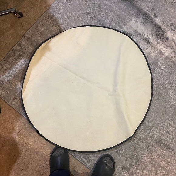 Basketball Design Round Rug - Picture 2 of 2